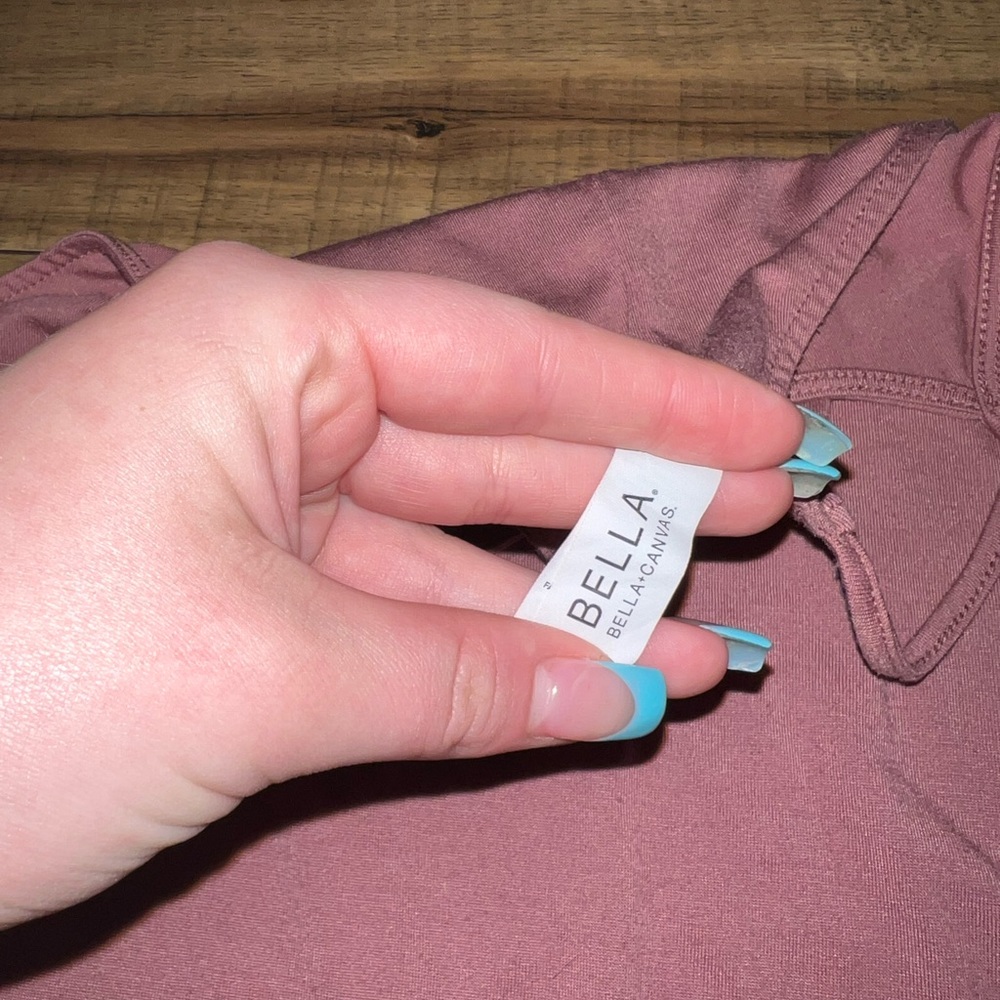 halter top - Picture 3 of 4